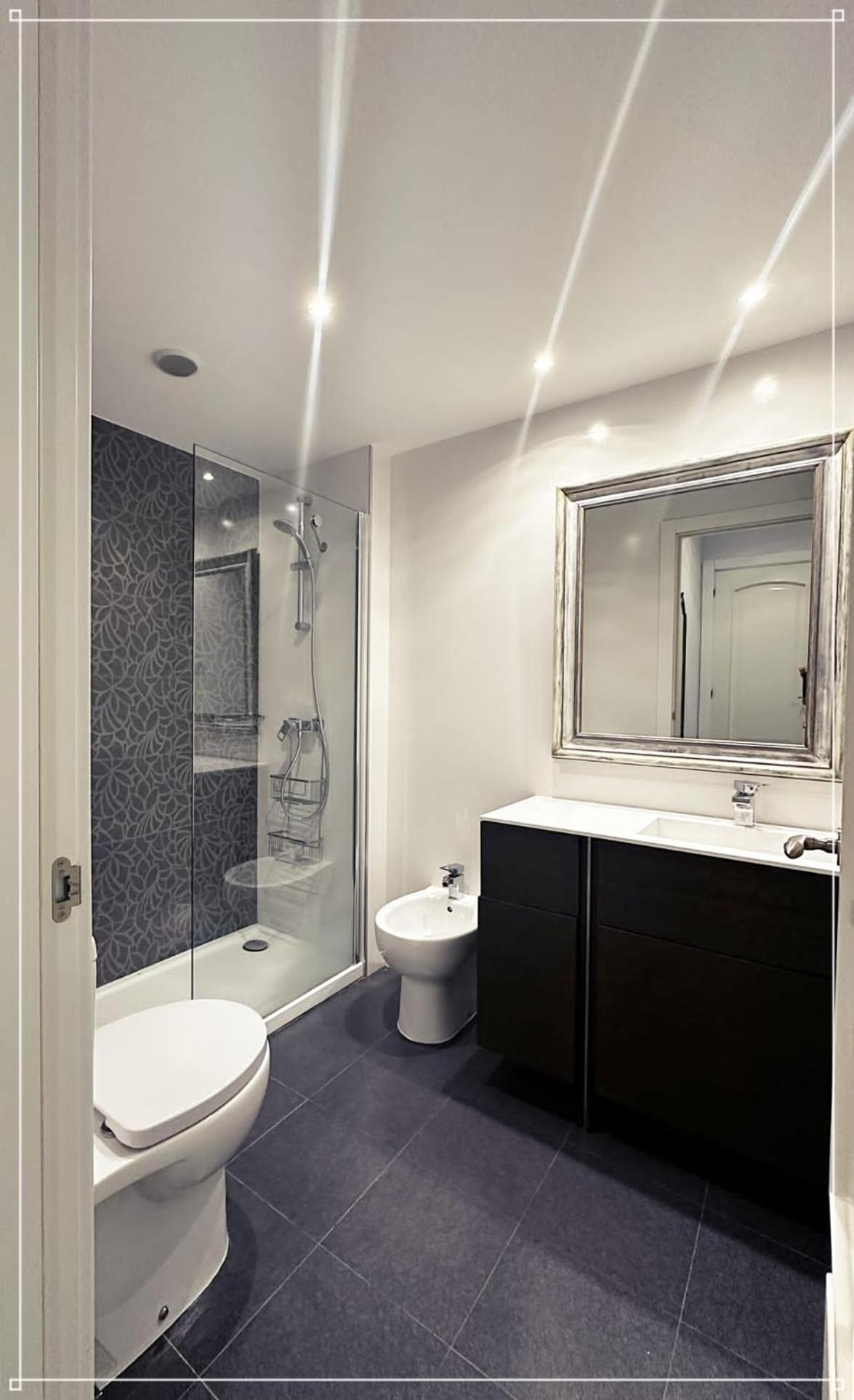 Fira Gran Via Ii Homestay