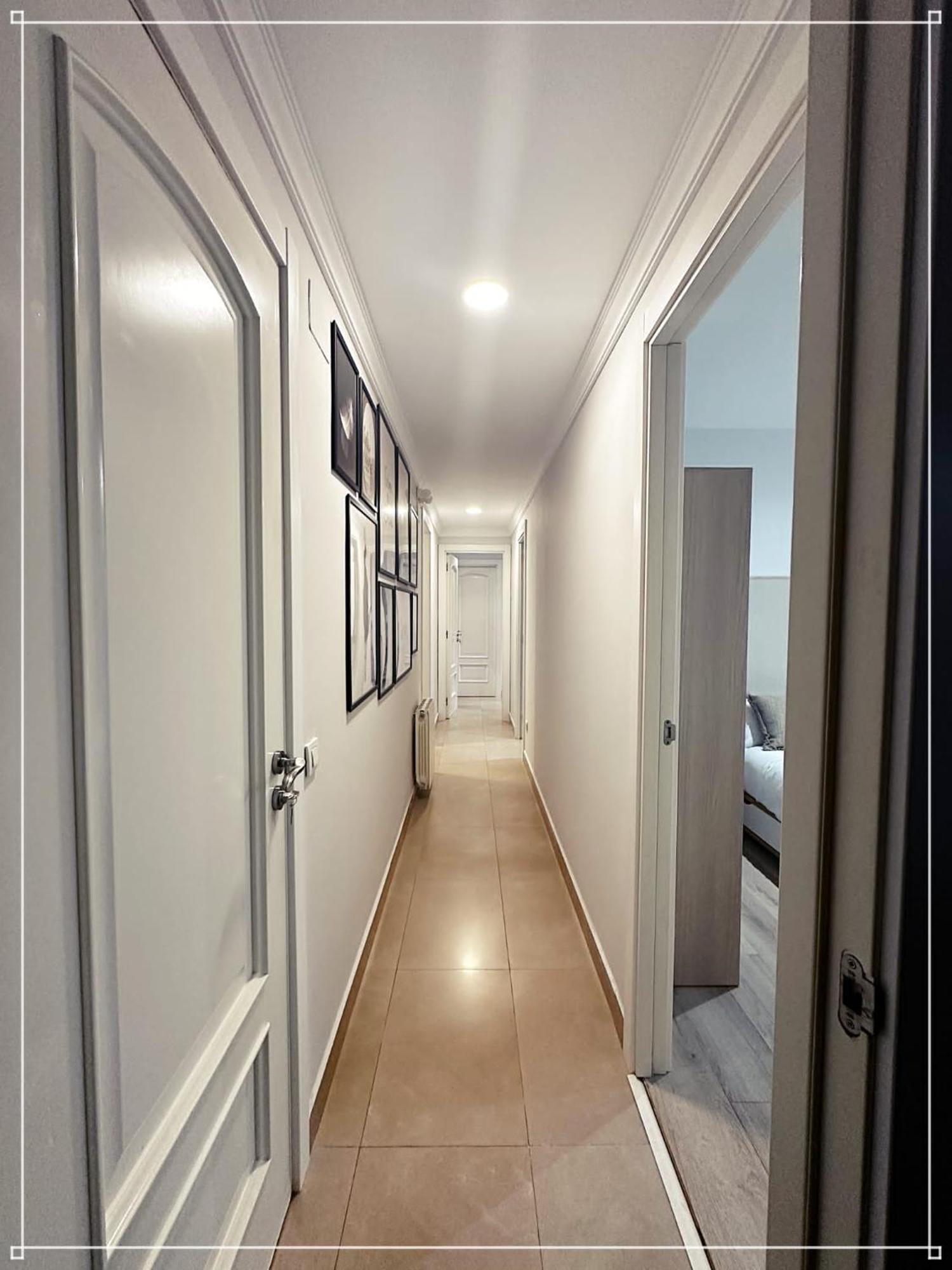 Fira Gran Via Ii Homestay